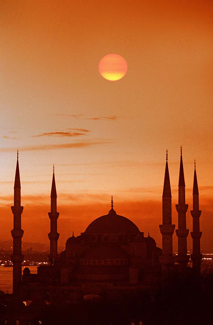 Blue Mosque (85/100) NFT artwork