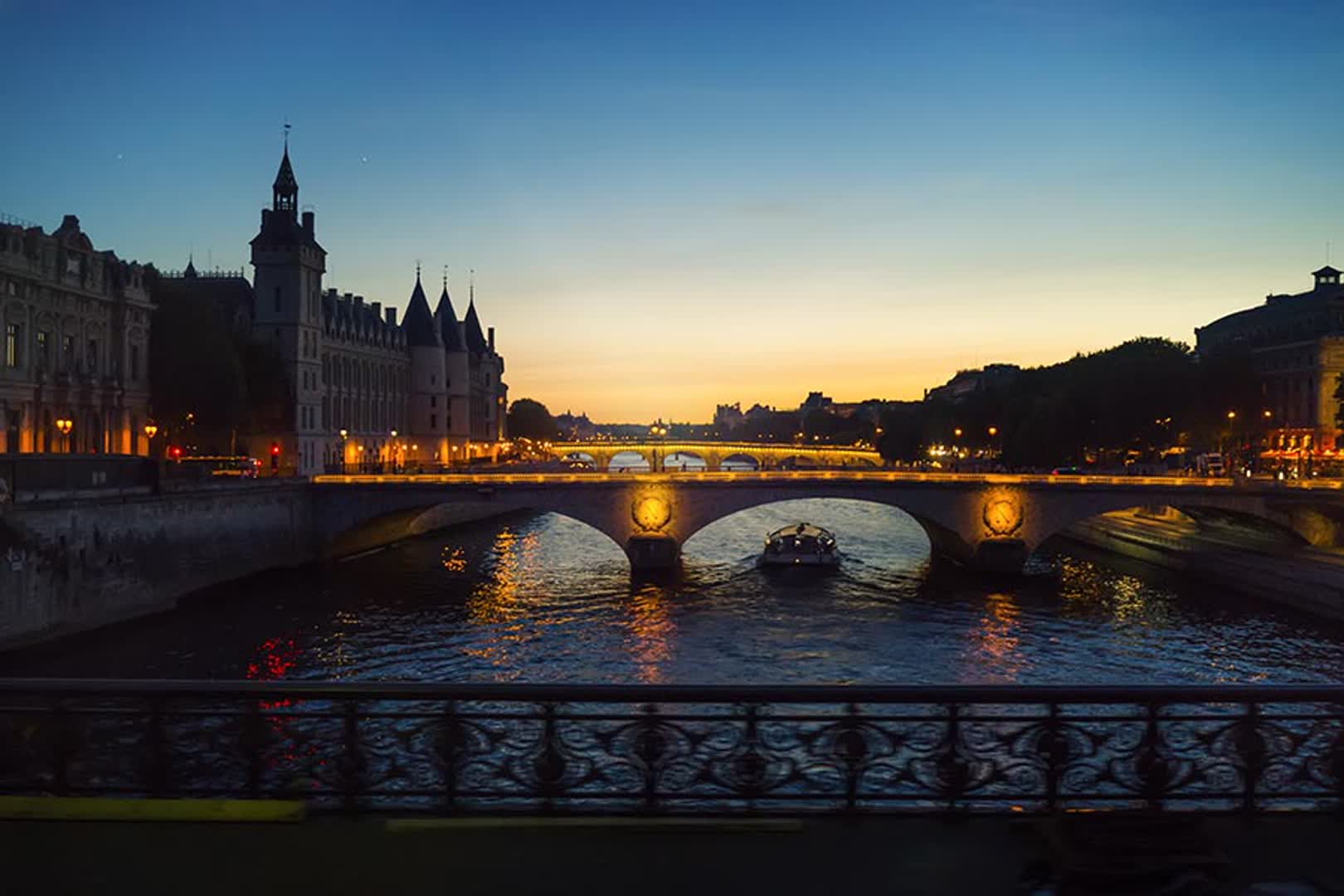 River Seine and Pont au Change 3 NFT artwork